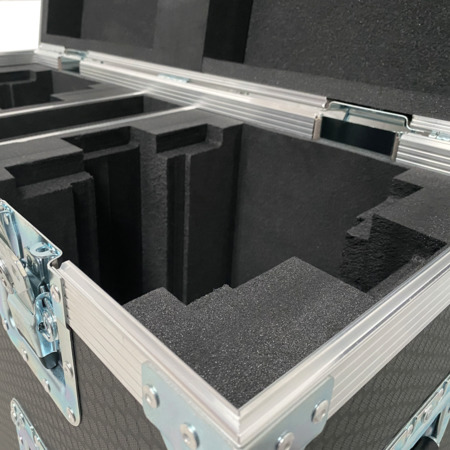 Chauvet Rogue R1 Spot Twin Moving Head Flight Case